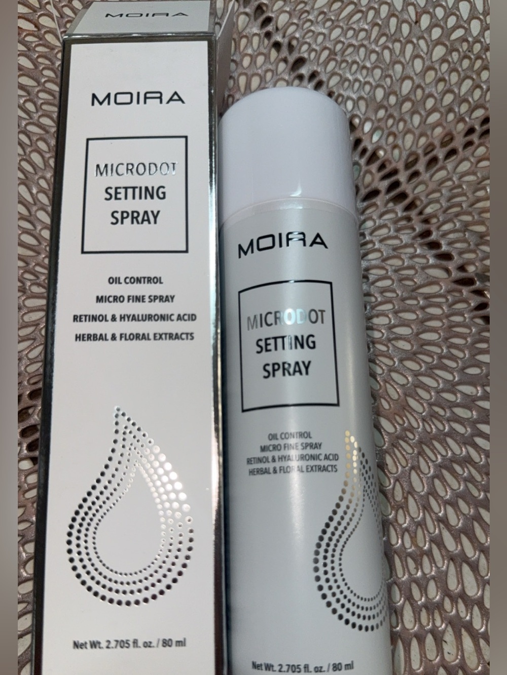Moi Microdot Setting Spray - White & Silver Accents